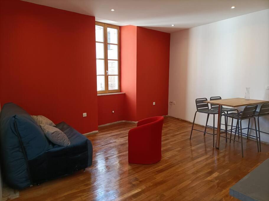 Appartement 1Er Etage Largentière المظهر الخارجي الصورة